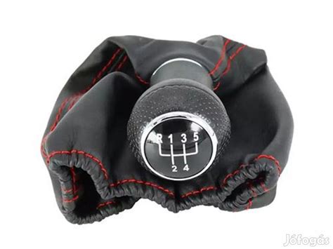 Váltószoknya piros varrással