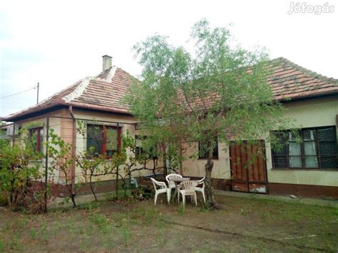 Vegyes építésű karosszéria