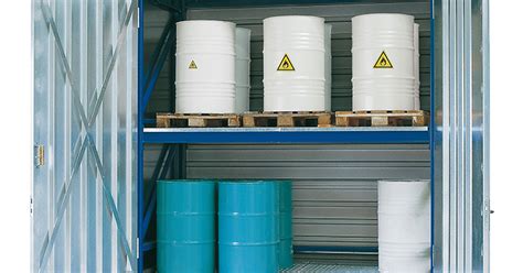 Veszélyes anyagok tárolása kültéren