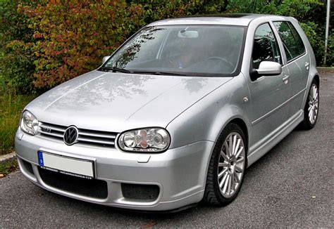 Volkswagen Golf 4 vs 5