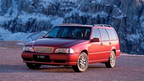 Volvo V70 műszerfal autórádióval