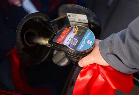 XTL üzemanyag tankolása