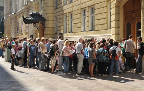 Zsiguli sorban állás